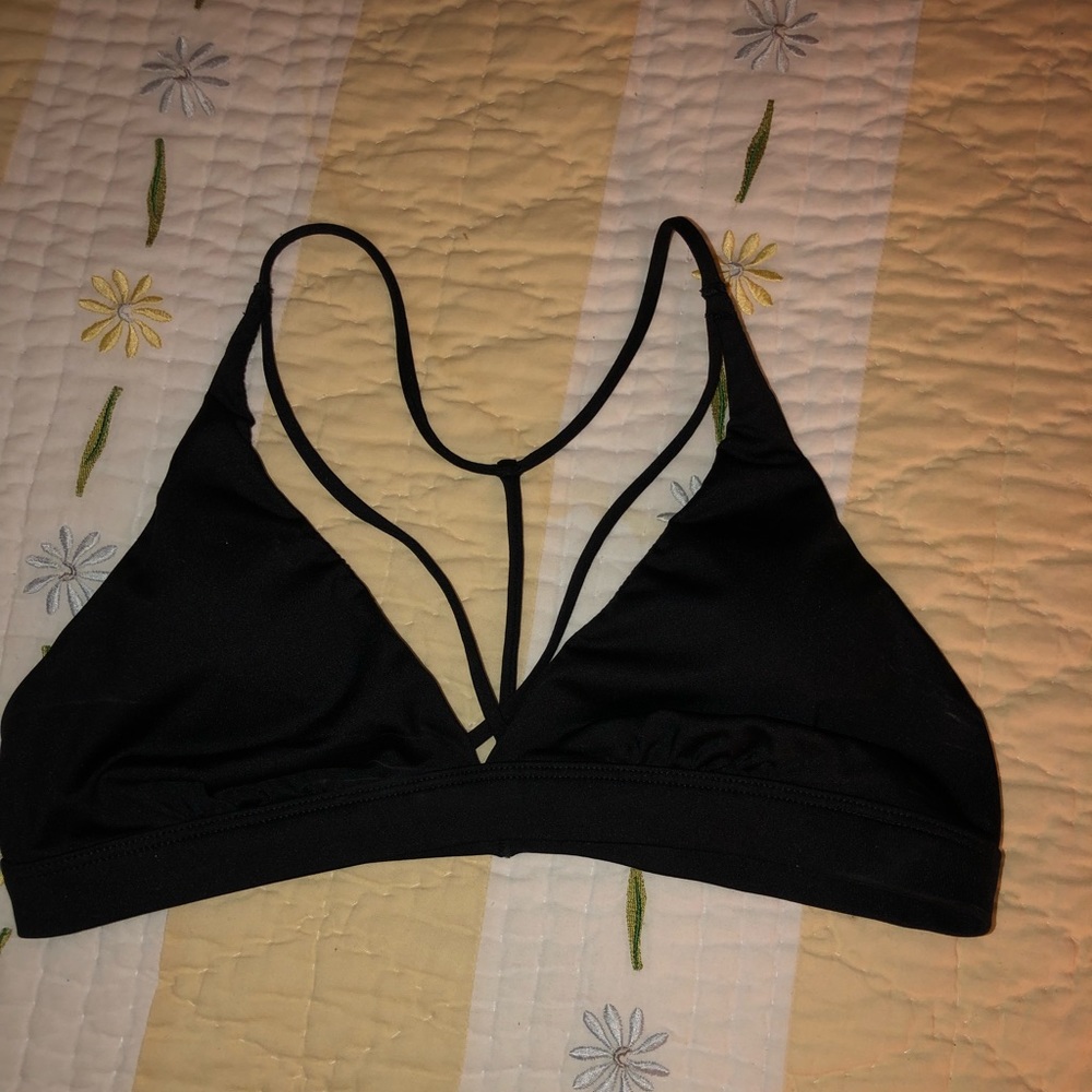 NEW Victoria Sport strappy bralette sz Med